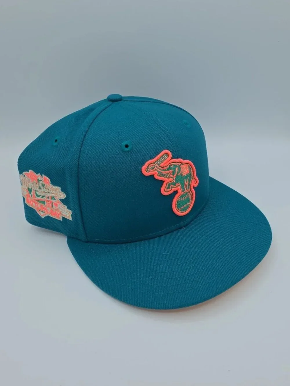 New Era hat club exclusive 7 3/8 Oakland Athletics Badlands Collection Pink Gree